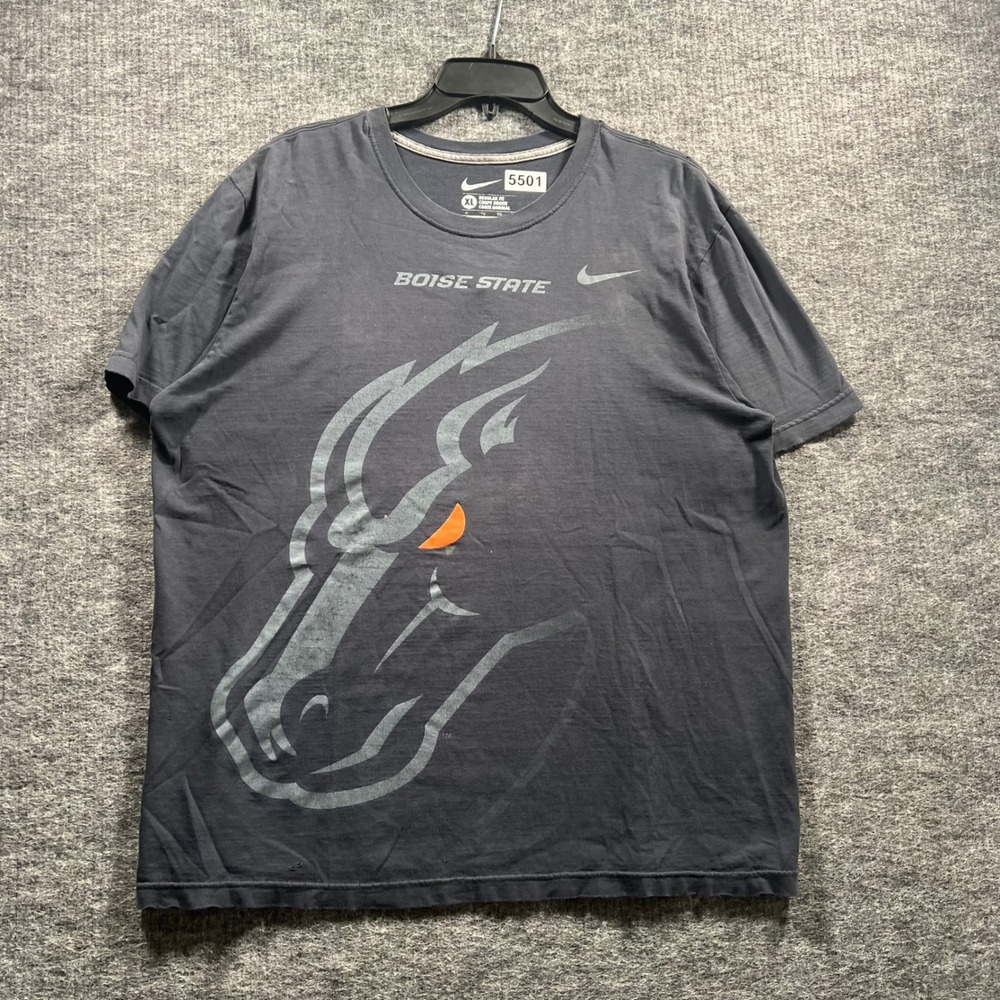 Nike Boise State Broncos Graphic T-Shirt Mens XL Dark Gray Short Sleeve